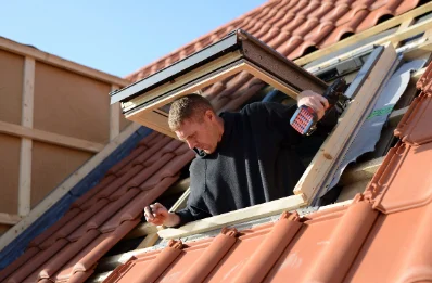 Pose de fenêtres de toit Velux à Ainharp